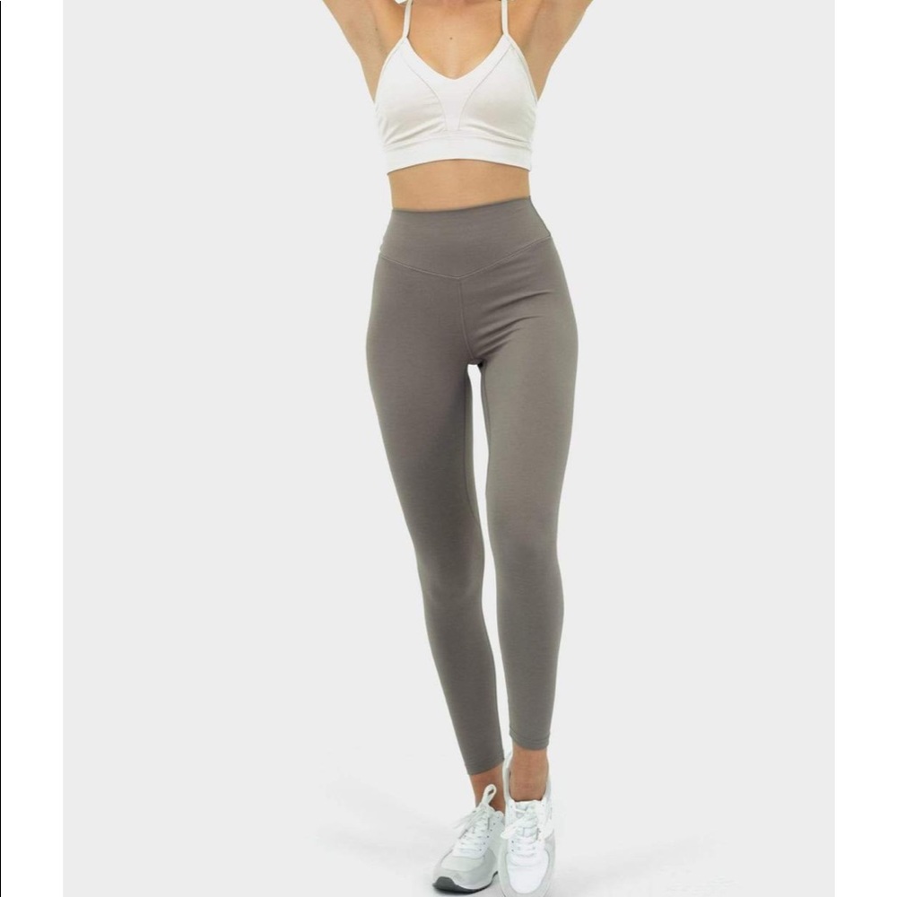 The ascend pant Sierra